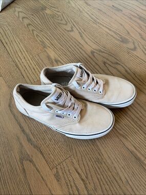 Vans Women's Low-Top Canvas Sneakers in Light Beige